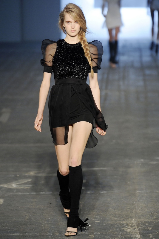 Alexander Wang 10���ĸ���DƬ