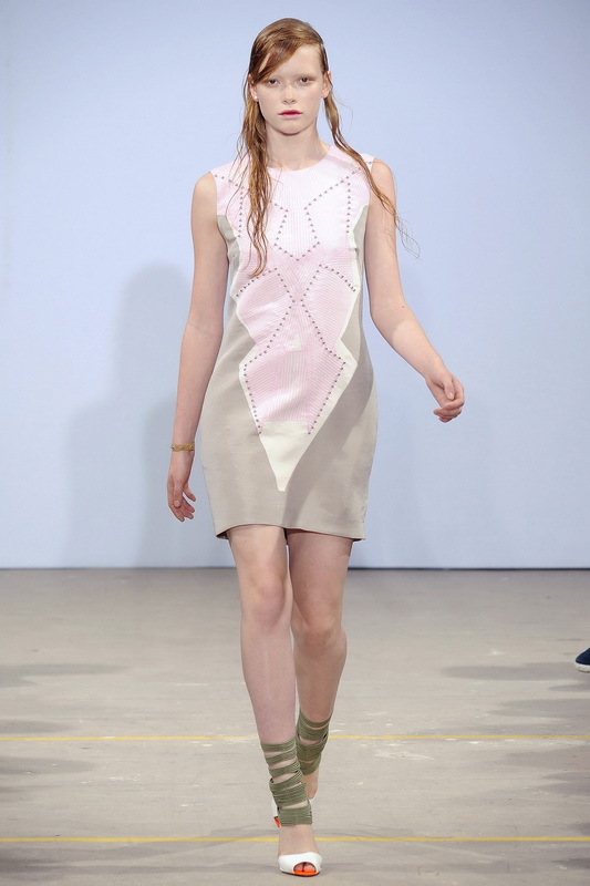 Jonathan Saunders 10ĸDƬ