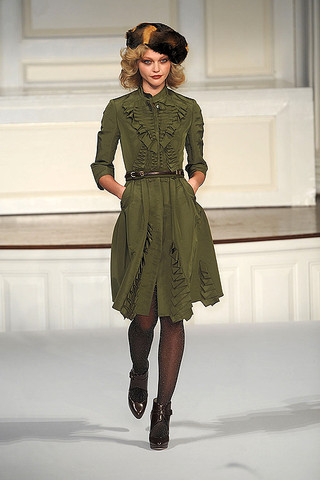 Oscar De La Renta 10ﶬDƬ