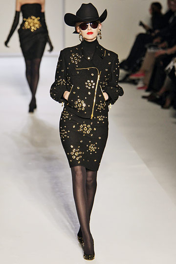 Moschino 10ﶬDƬ