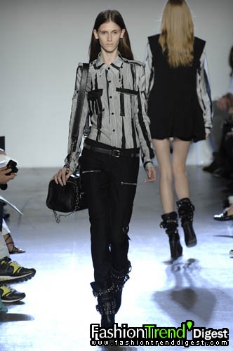 Phi 08���ĸ���DƬ