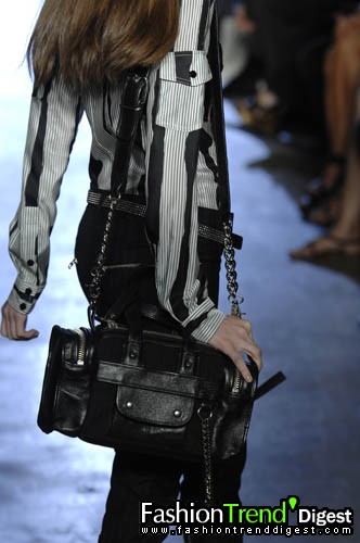 Phi 08���ĸ���DƬ