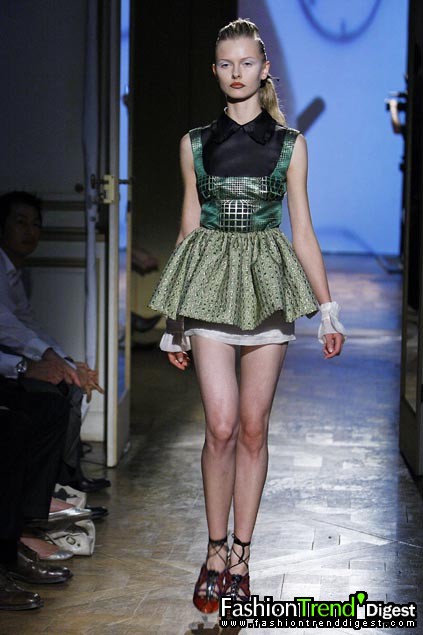 Miu Miu 08���ĸ���DƬ