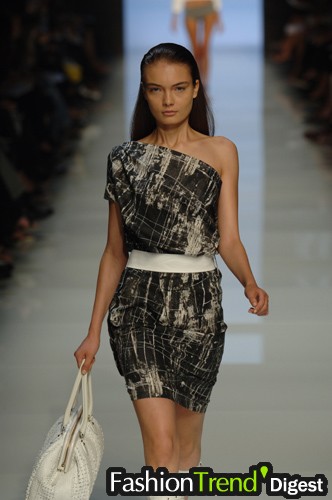 Maxmara 07���ĸ���DƬ