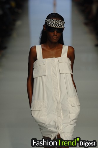 Maxmara 07���ĸ���DƬ