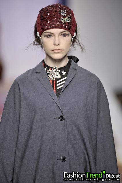 Betty Jackson 08ﶬDƬ