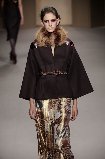 Pollini By Rifat Ozbek 08ﶬDƬ