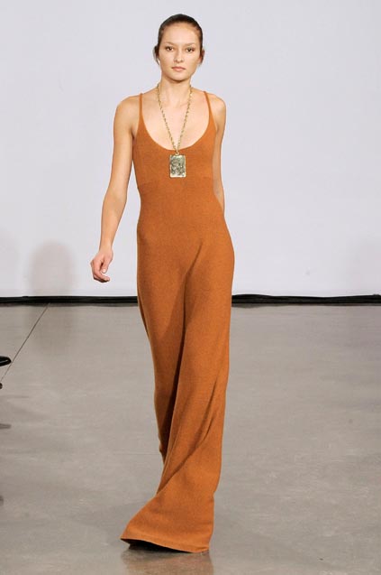 Halston 08ﶬDƬ