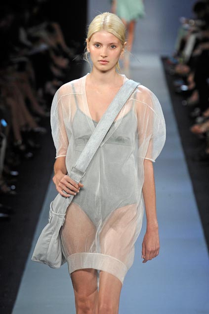 Max Azria Collection 09���ĸ���DƬ