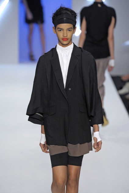 Betty Jackson 09���ĸ���DƬ