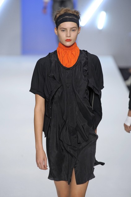 Betty Jackson 09���ĸ���DƬ