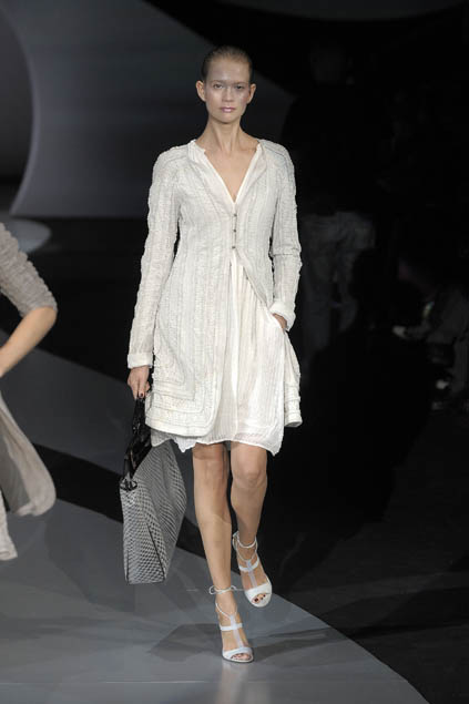 Emporio Armani 09���ĸ���DƬ