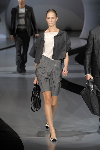 Emporio Armani 09���ĸ���DƬ