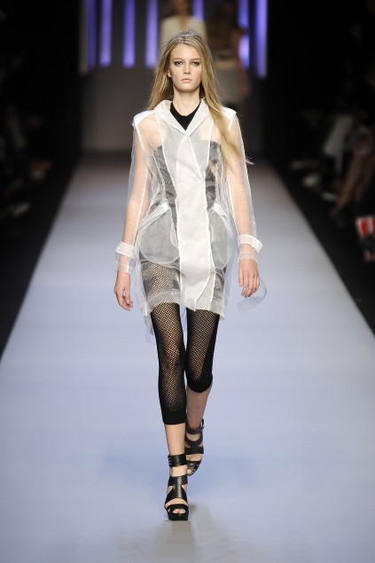 C N C by Costume National 09ĸDƬ