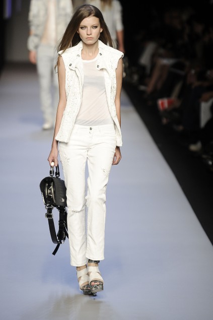 C N C by Costume National 09ĸDƬ