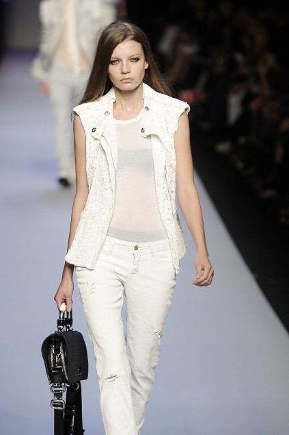 C N C by Costume National 09ĸDƬ