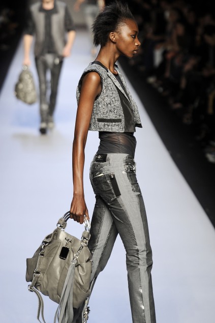 C N C by Costume National 09���ĸ���DƬ