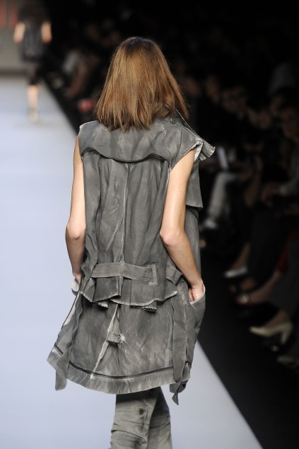 C N C by Costume National 09ĸDƬ