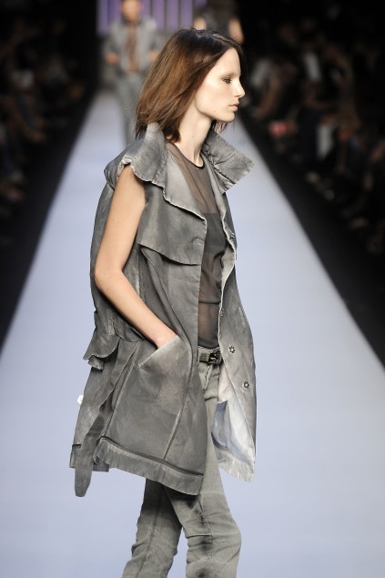 C N C by Costume National 09ĸDƬ