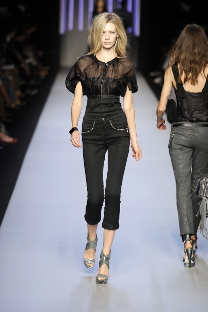 C N C by Costume National 09ĸDƬ