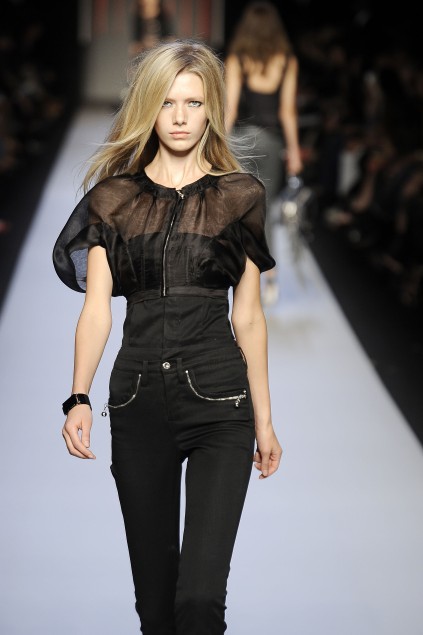 C N C by Costume National 09ĸDƬ