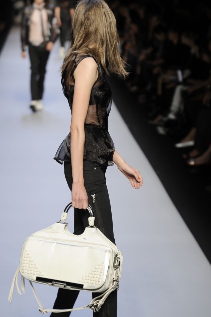 C N C by Costume National 09ĸDƬ