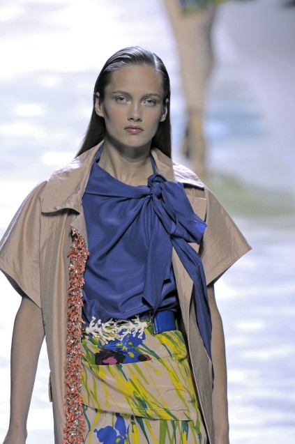 Blumarine 09ĸDƬ