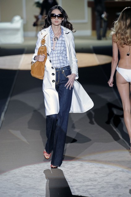 D Squared 09���ĸ���DƬ