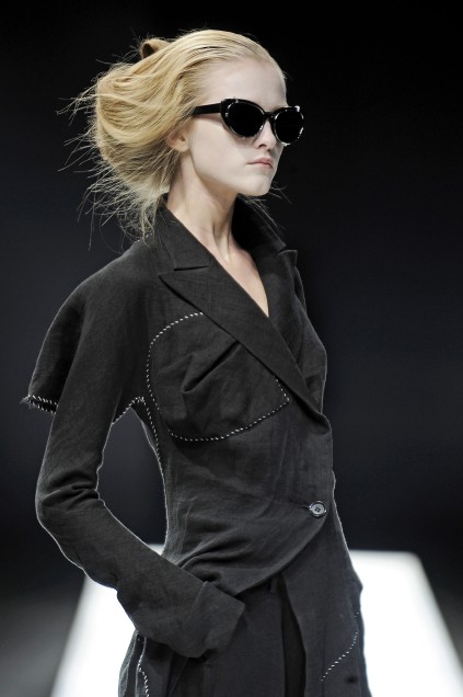 Yohji Yamamoto 09���ĸ���DƬ