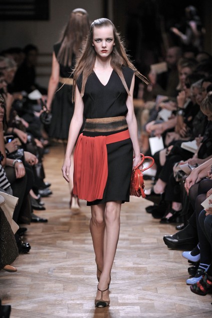 Miu Miu 09���ĸ���DƬ