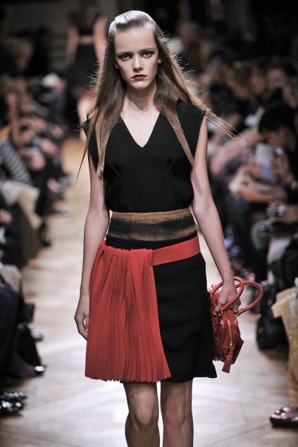 Miu Miu 09���ĸ���DƬ