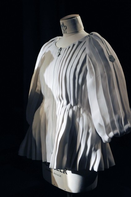 Moncler 09���ĸ���DƬ