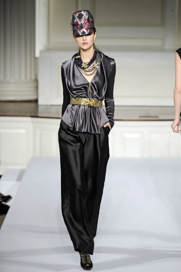 Oscar de la Renta 09ﶬDƬ