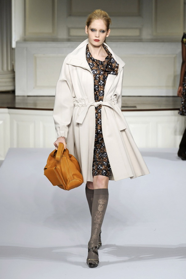 Oscar de la Renta 09ﶬDƬ